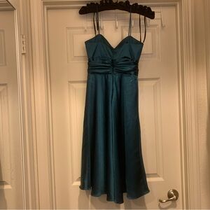 Elegant Teal Sleeveless Satin Dress